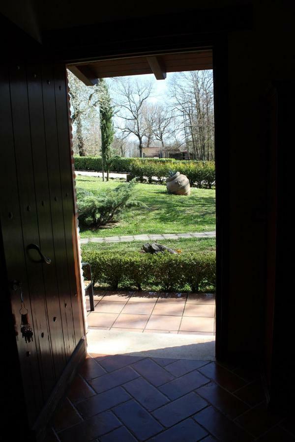 Agriturismo Il Castagneto Padula Exterior photo