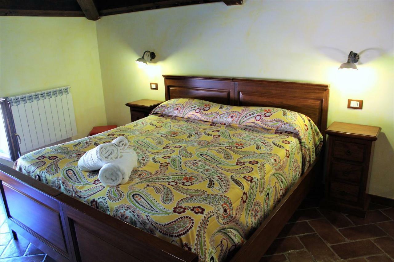 Agriturismo Il Castagneto Padula Exterior photo
